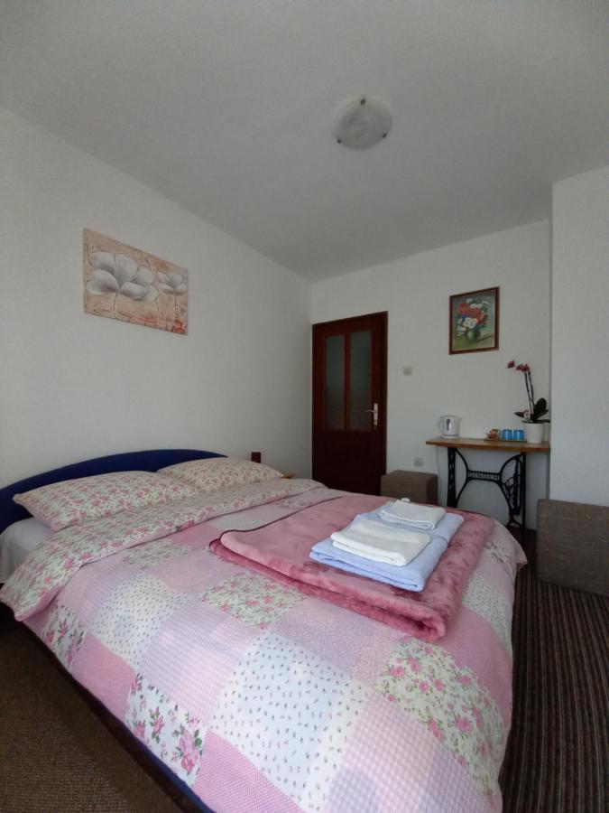 הוילה Vrhovine House Veljko מראה חיצוני תמונה
