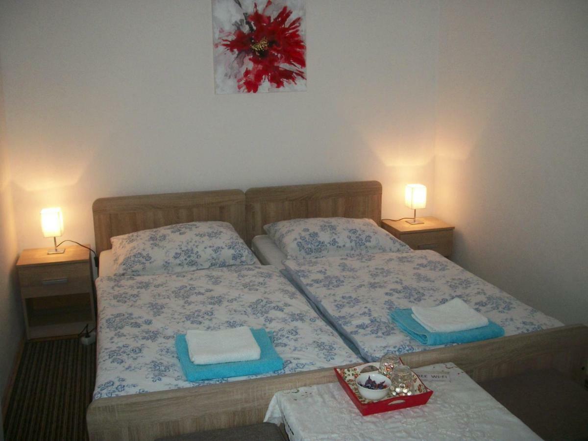 הוילה Vrhovine House Veljko מראה חיצוני תמונה